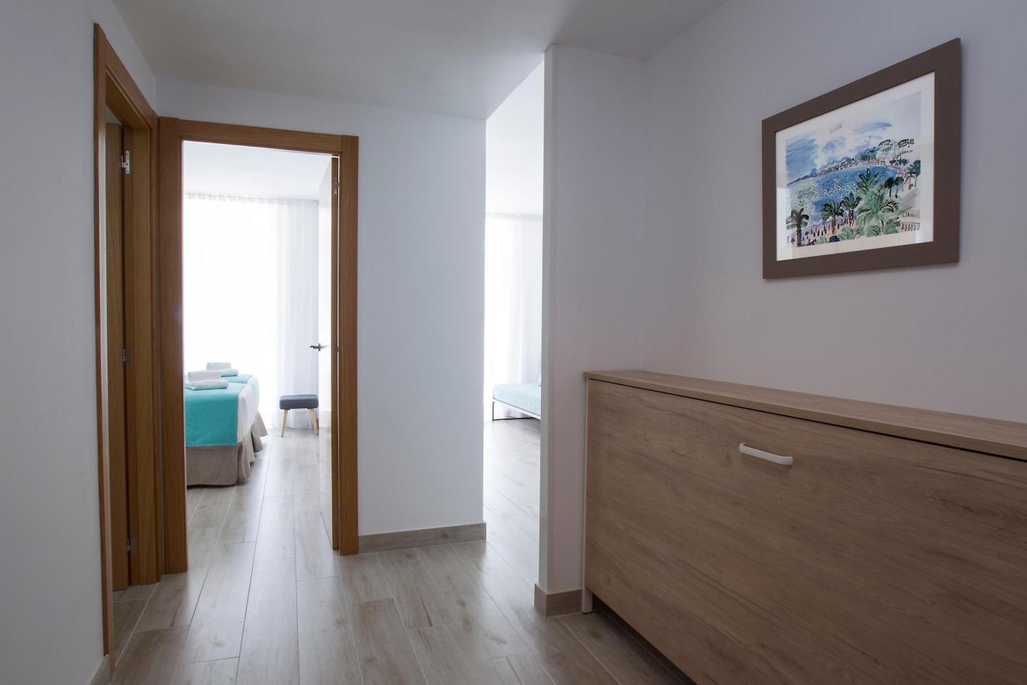 Superior One-Bedroom Apartment